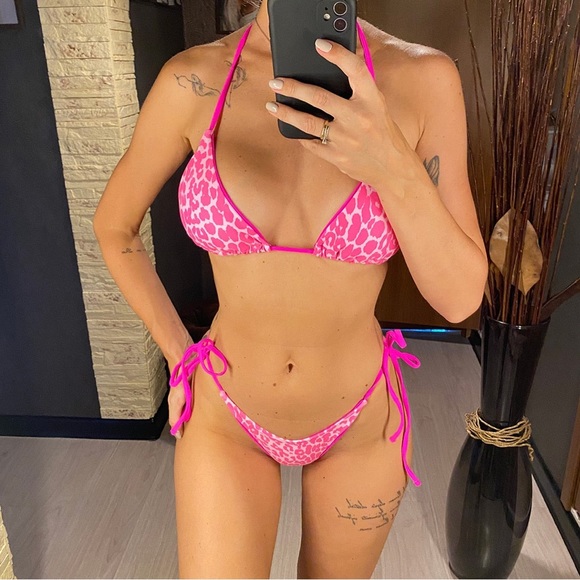 Pink bikini never worn in great condition ! - Picture 3 of 3